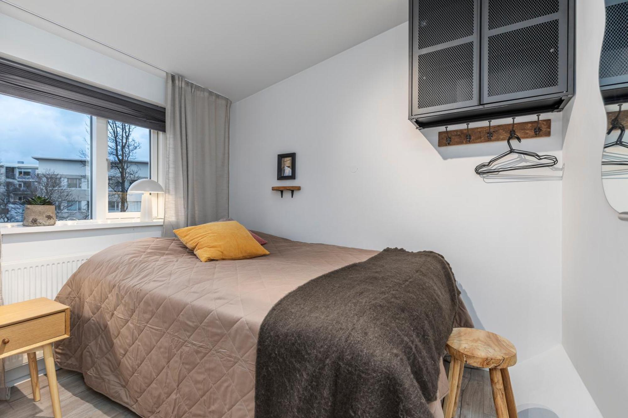 A Very Cosy 2 Bedrooms In Apartment *